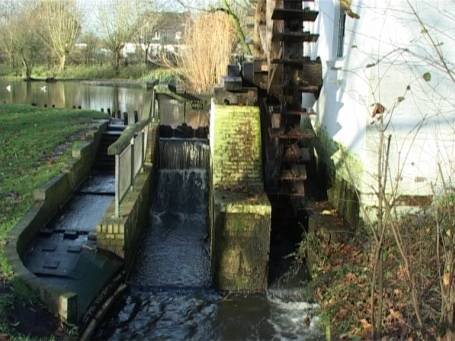 Moers : Venloer Straße, Aumühle ( Wassermühle ) im Jahr 2000